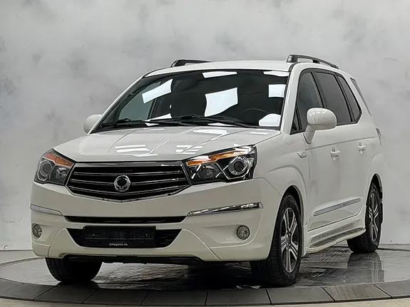 KG Mobility Rodius 2015 photo 2