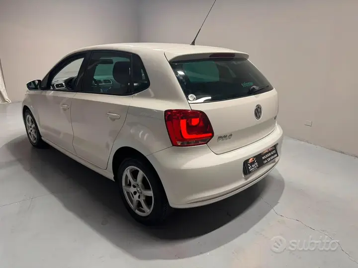 Volkswagen Polo 2010 photo 4