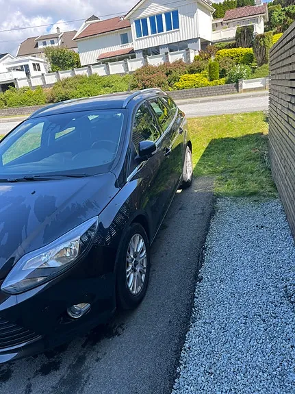 Ford Focus 2011 photo 2