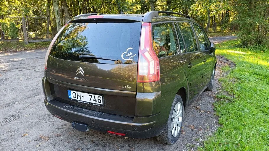 Citroen C4 Picasso 2011 photo 2