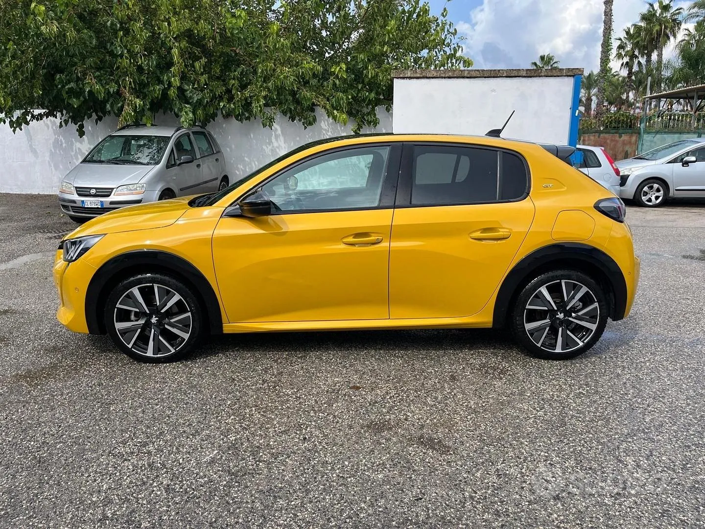 Peugeot 208 2022 photo 5