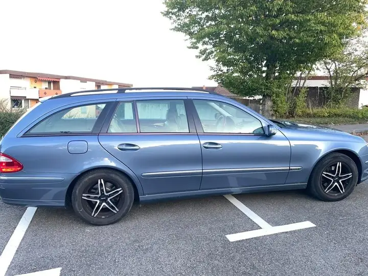 Mercedes-Benz E 220 Cdi