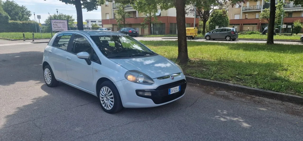 Fiat Punto Evo 2011 photo 3