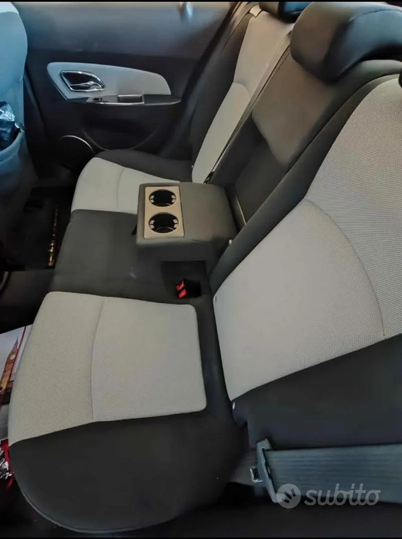 Chevrolet Cruze 2011 photo 5