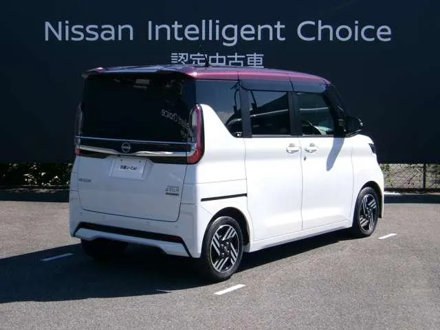 Nissan Luks 660 Highway Star X Pro Pilot Edition 2023 photo 2