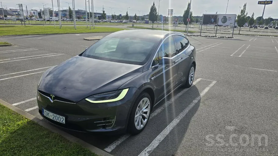 Tesla Model X 2018 photo 3