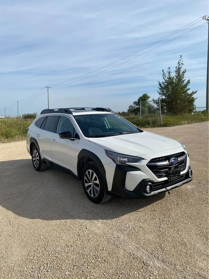 Subaru Outback 2023 photo 3