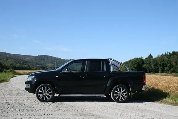 Volkswagen Amarok 2016 photo 2