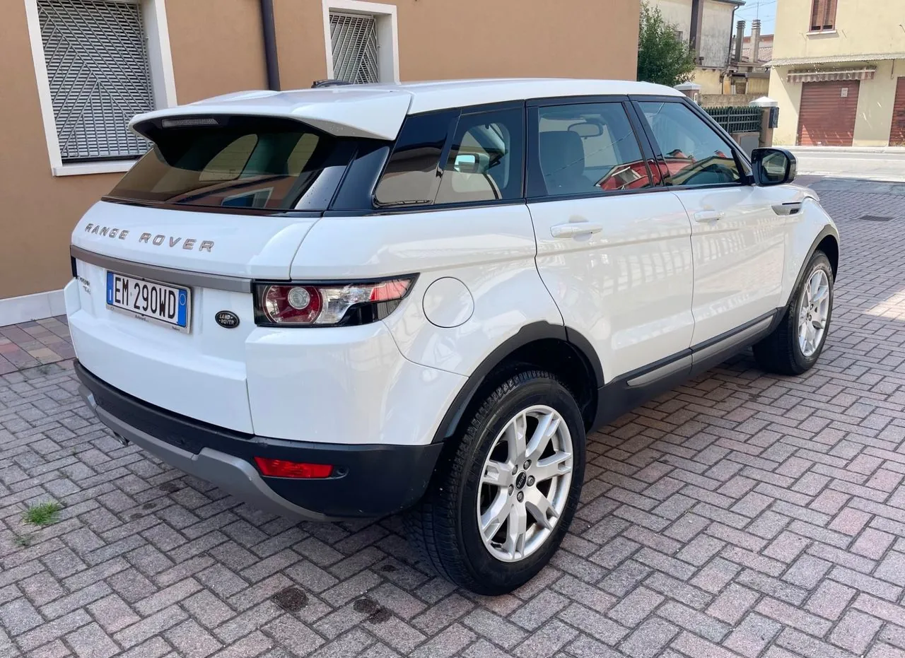 Land Rover Evoque 2012 photo 2
