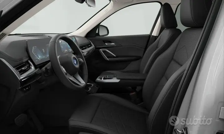 BMW Ix1 photo 4