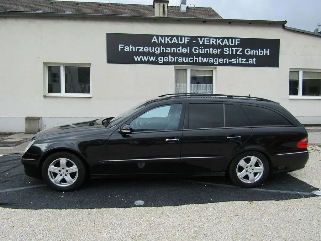 Mercedes-Benz E-Class 2009 photo 2