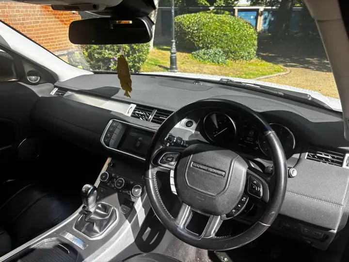Land Rover Range Rover Evoque 2018 photo 2