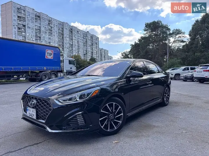 Hyundai Sonata 2018 photo 2