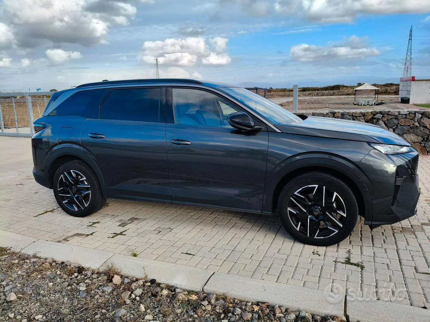Peugeot 5008 2025 photo 3