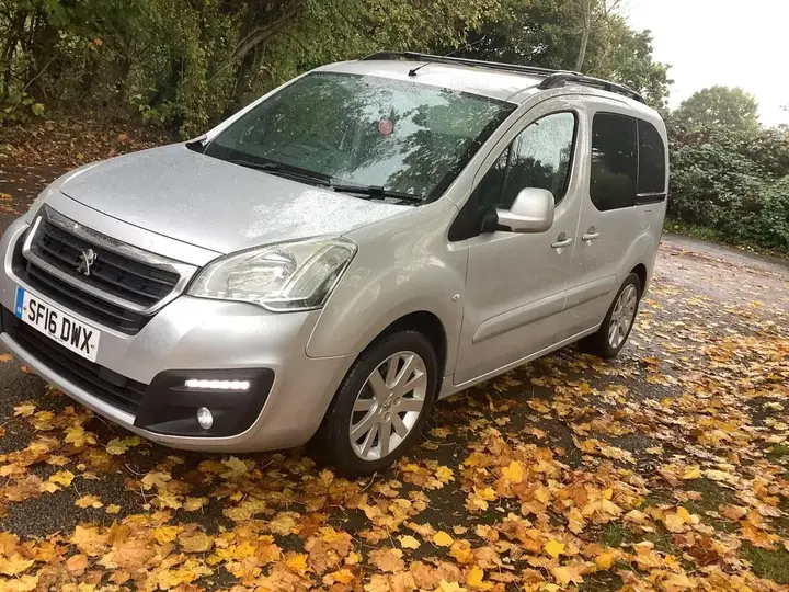 Peugeot Partner Tepee 2016 photo 3