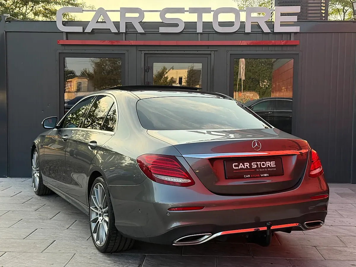 Mercedes-Benz E-Class 2018 photo 3