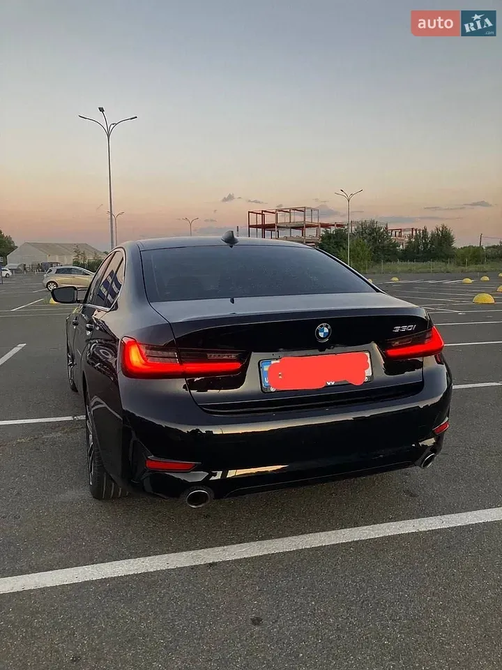 BMW 3 Series 2022 photo 4