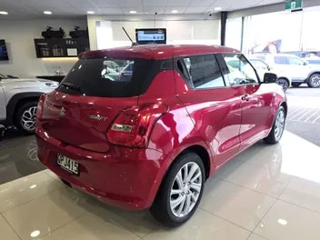 Suzuki Swift 2024 photo 5