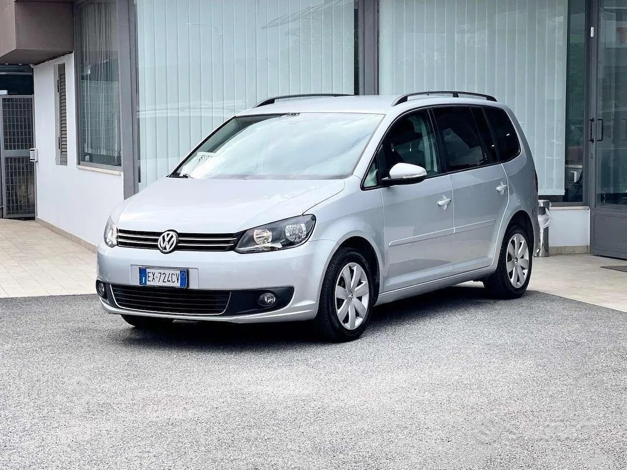 Volkswagen Touran 2014 photo 3