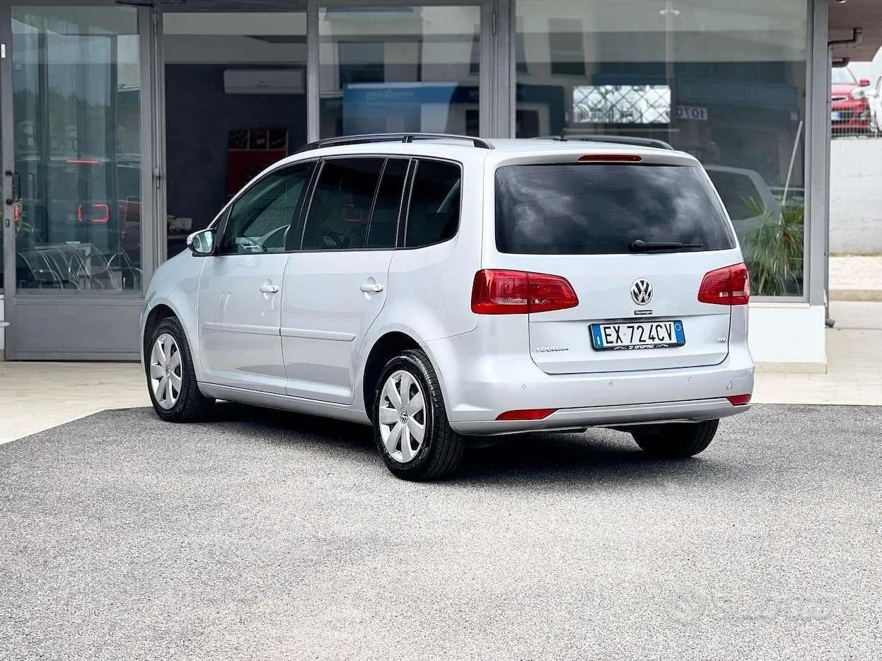 Volkswagen Touran 2014 photo 4