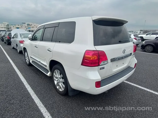 Toyota Land Cruiser 2012 photo 3