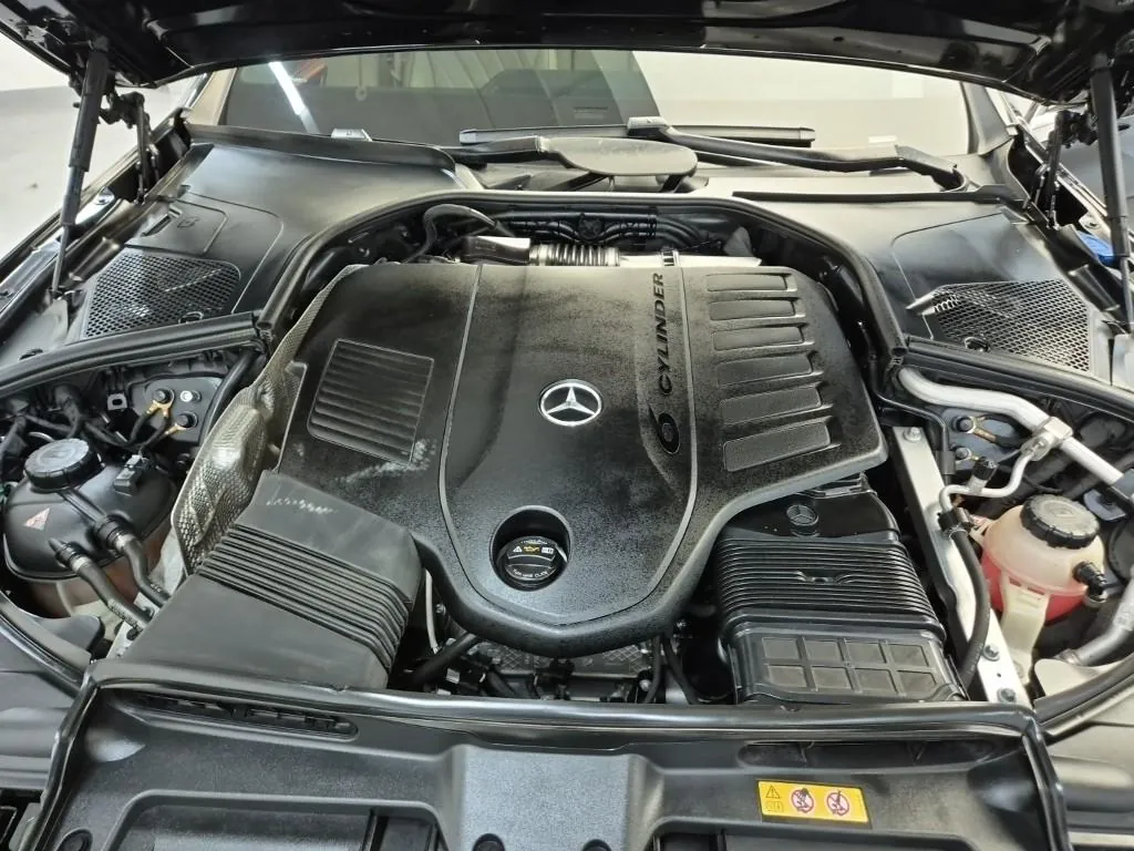 Mercedes-Benz S-Class 2024 photo 5