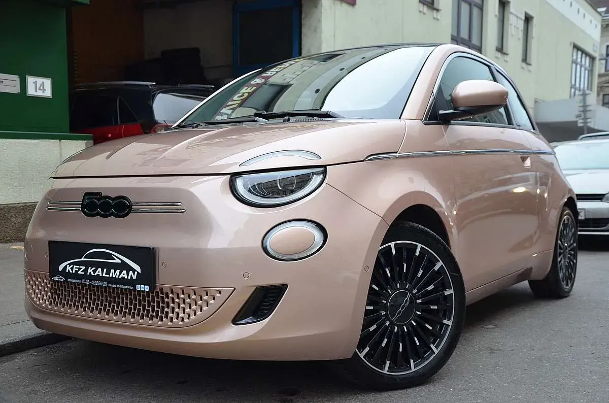 Fiat 500E