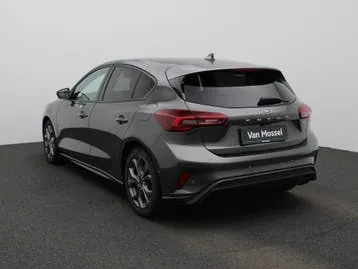 Ford Focus 2022 photo 2
