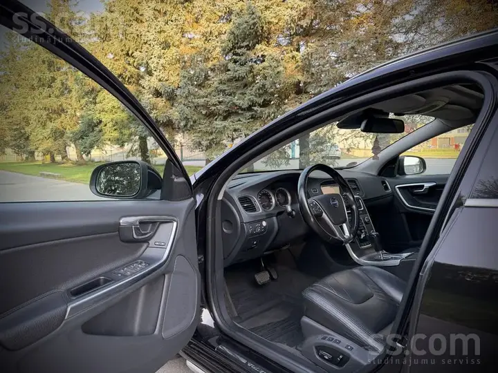 Volvo V60 2011 photo 5