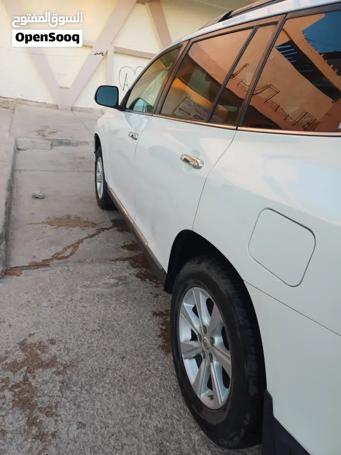 Toyota Highlander 2012 photo 4