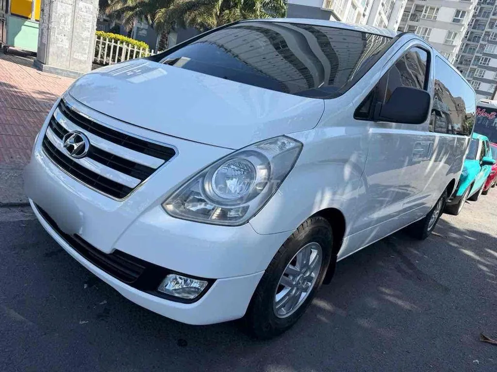 Hyundai Starex 2016 photo 2