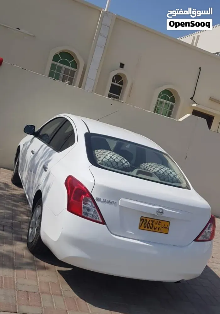 Nissan Sunny 2012 photo 3