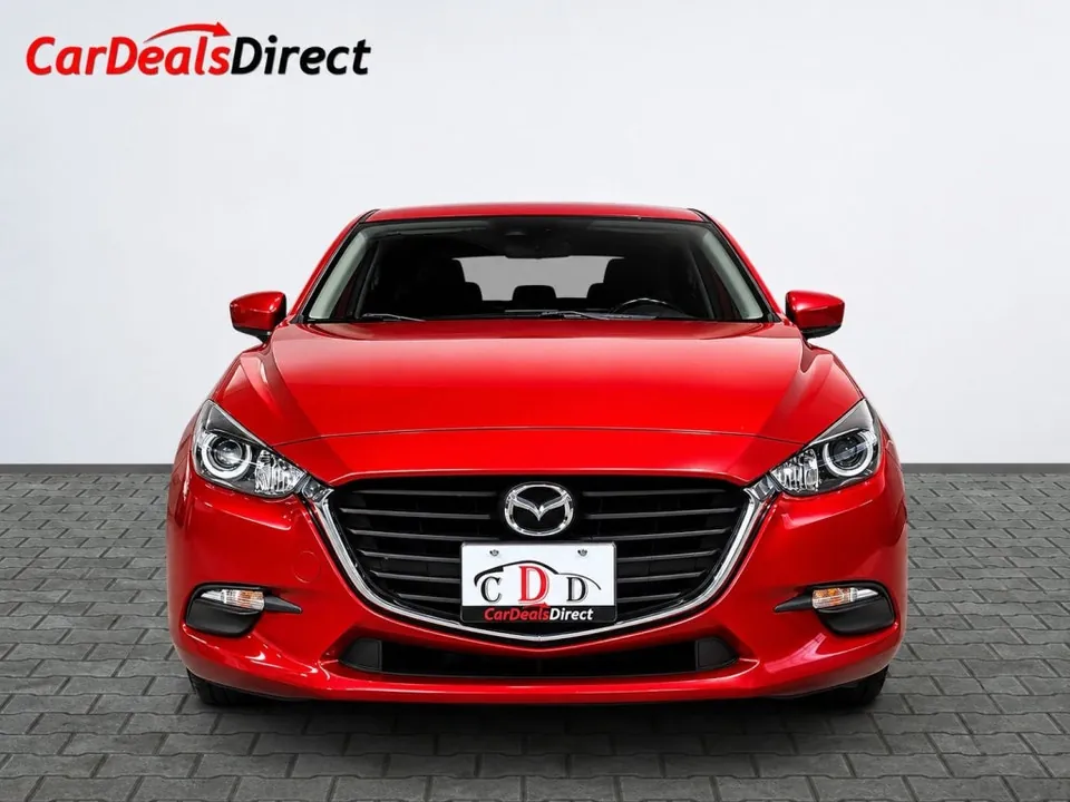 Mazda Mazda3 2018 photo 2