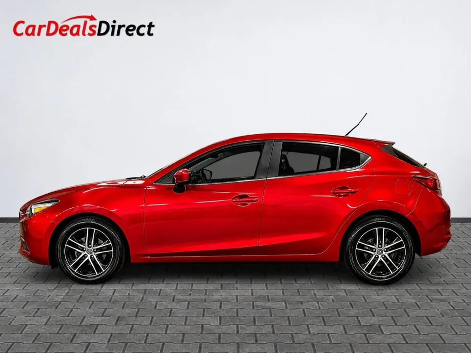 Mazda Mazda3 2018 photo 3