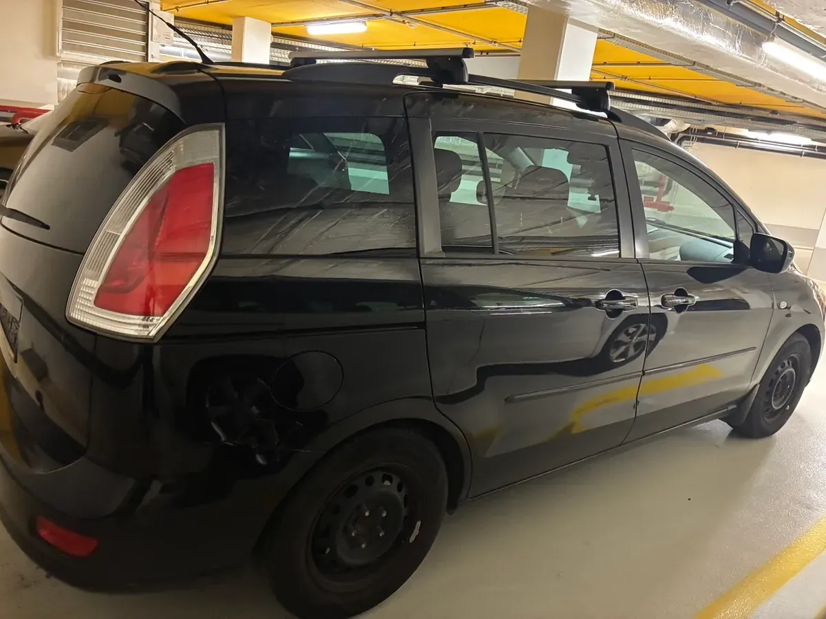 Mazda Mazda5 2008 photo 3