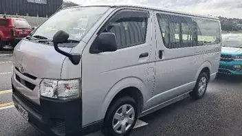 Toyota Hiace 2021 photo 3