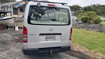 Toyota Hiace 2021 photo 4