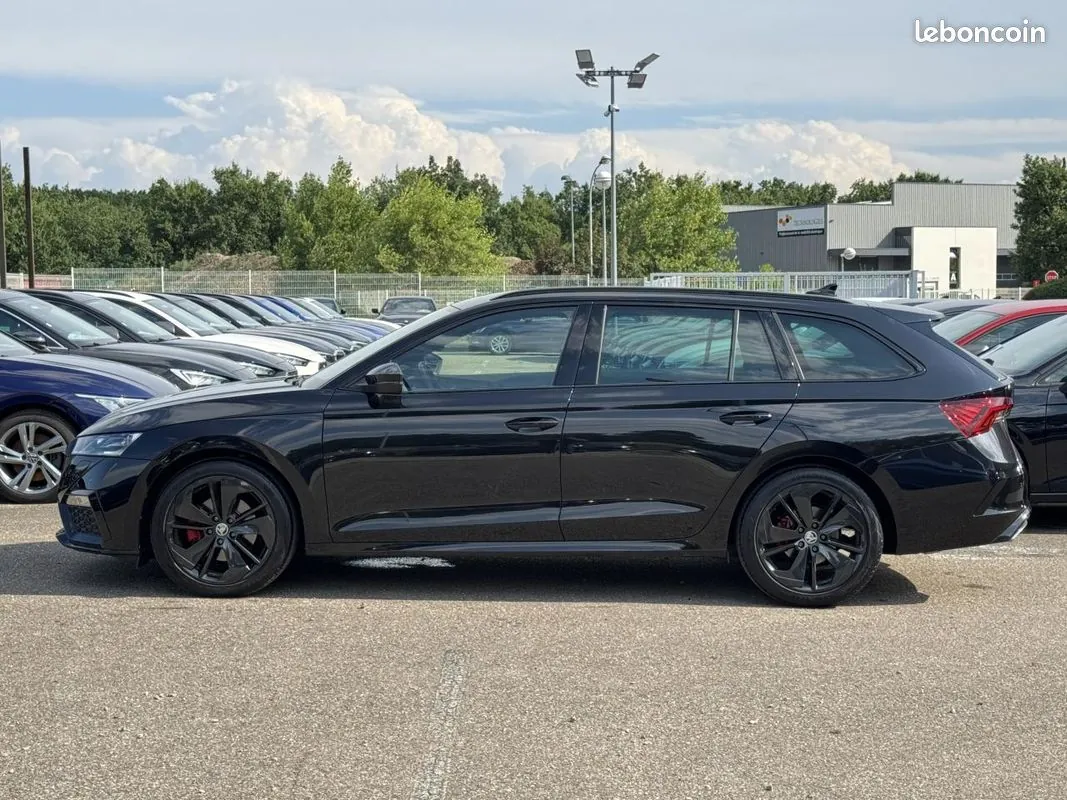 Skoda Octavia 2022 photo 2