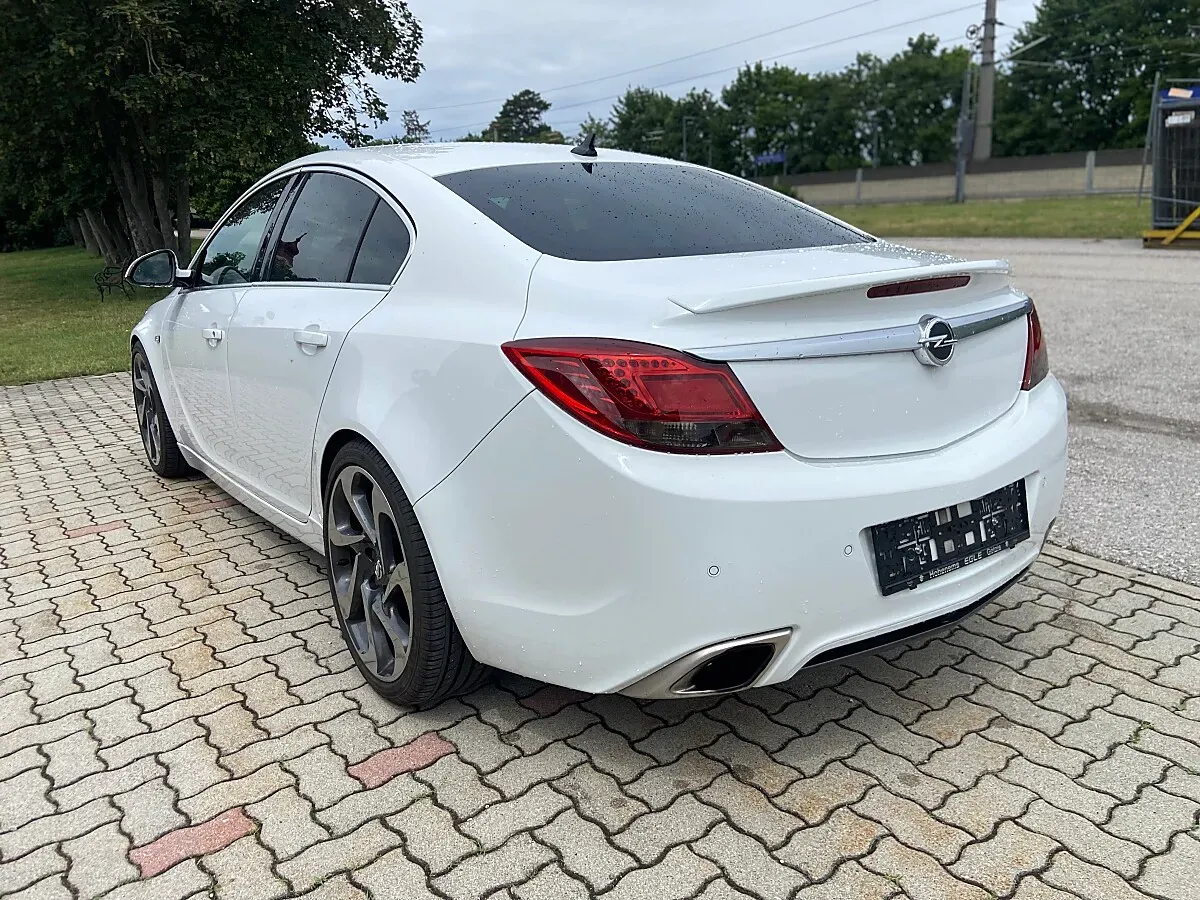 Opel Insignia 2011 photo 3