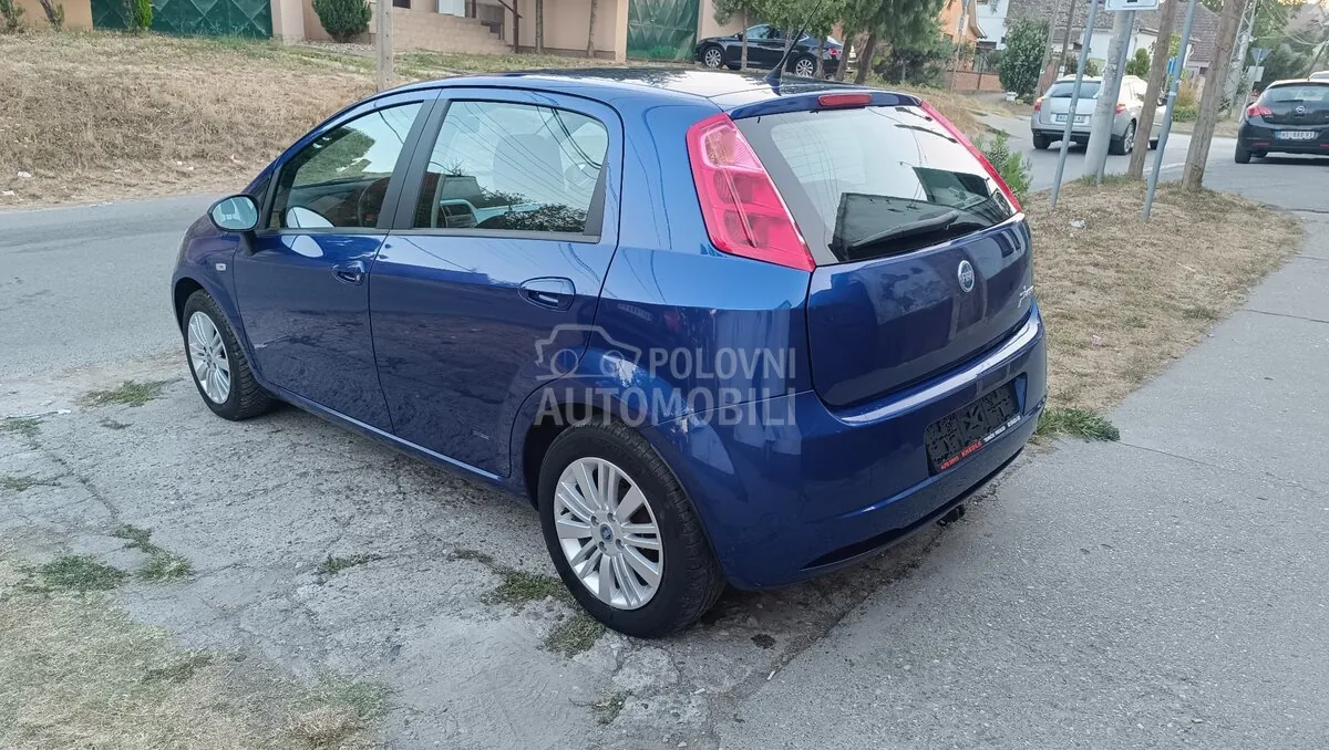 Fiat Grande Punto 2006 photo 3