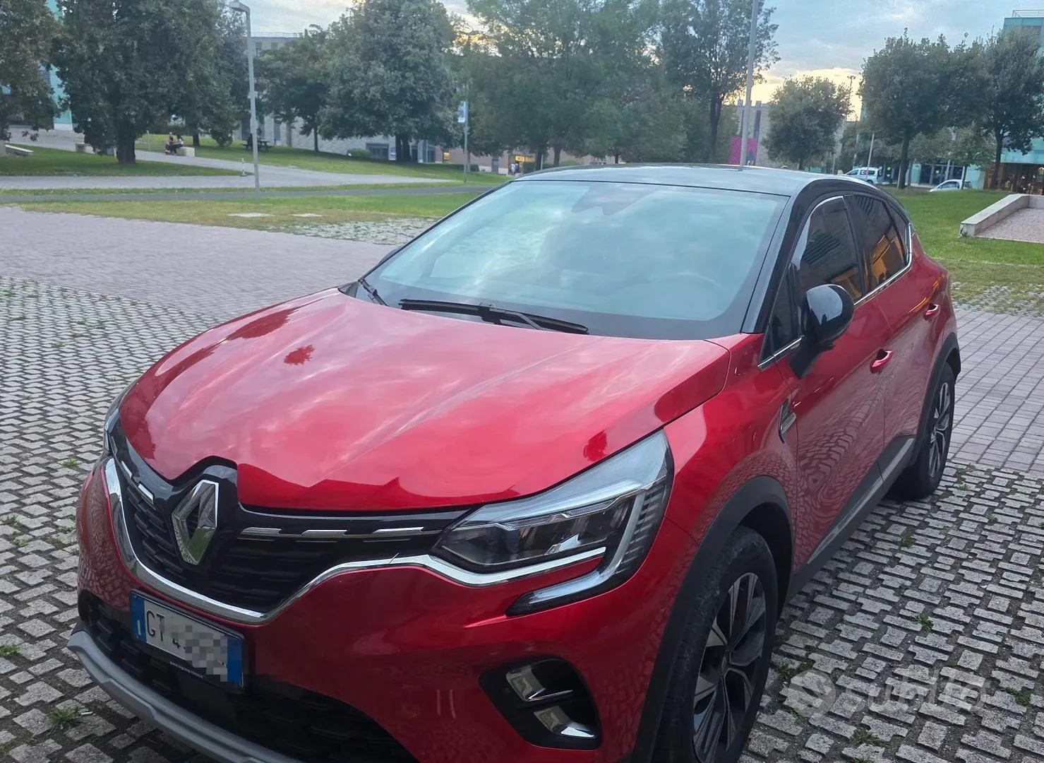 Renault Captur 2024 photo 2
