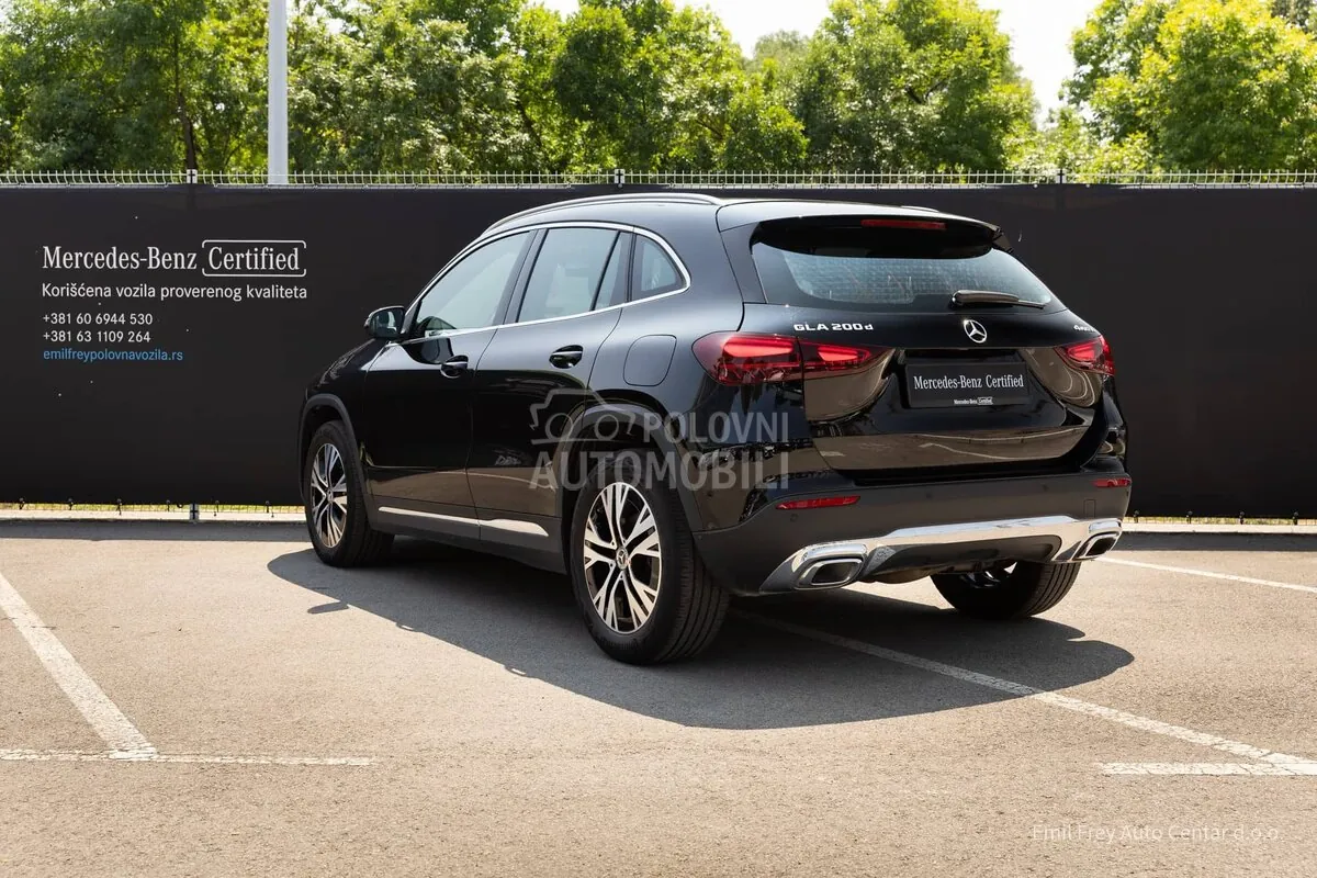 Mercedes-Benz Gla 200 2023 photo 4