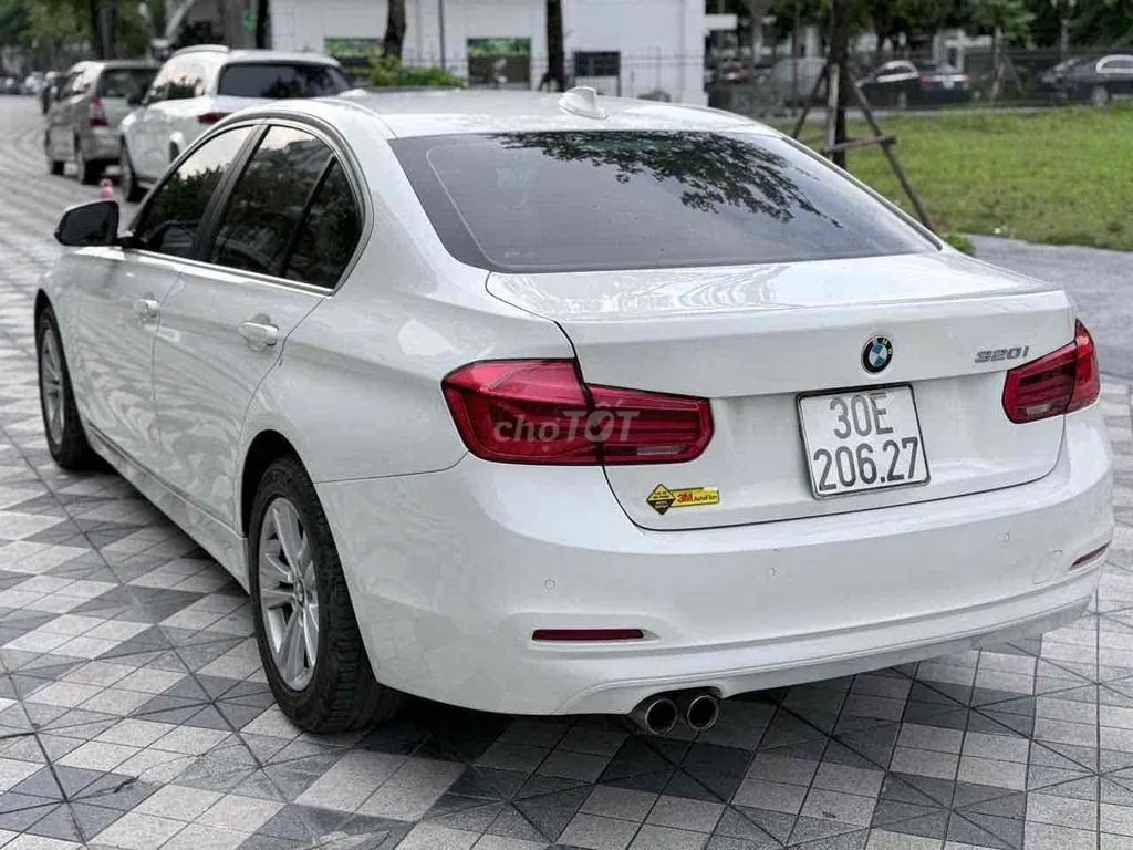 BMW 3 Series 2015 photo 4