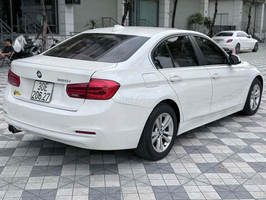 BMW 3 Series 2015 photo 5