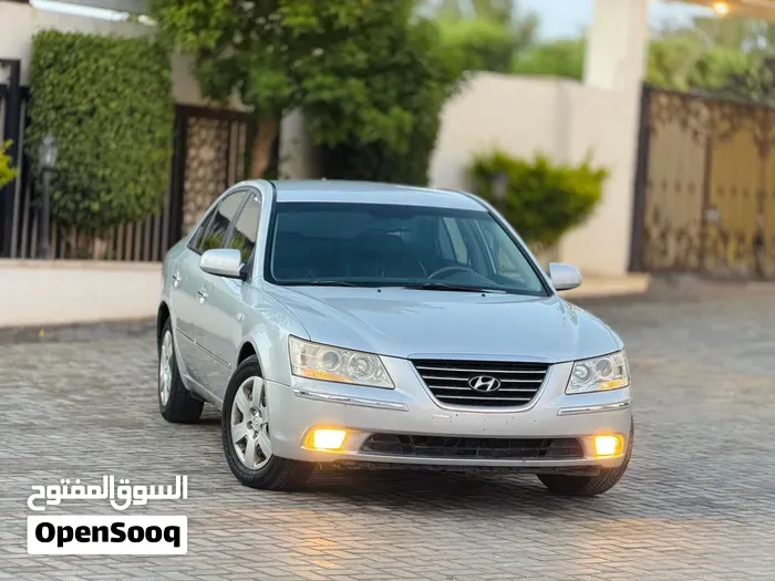 Hyundai Sonata 2009 photo 2