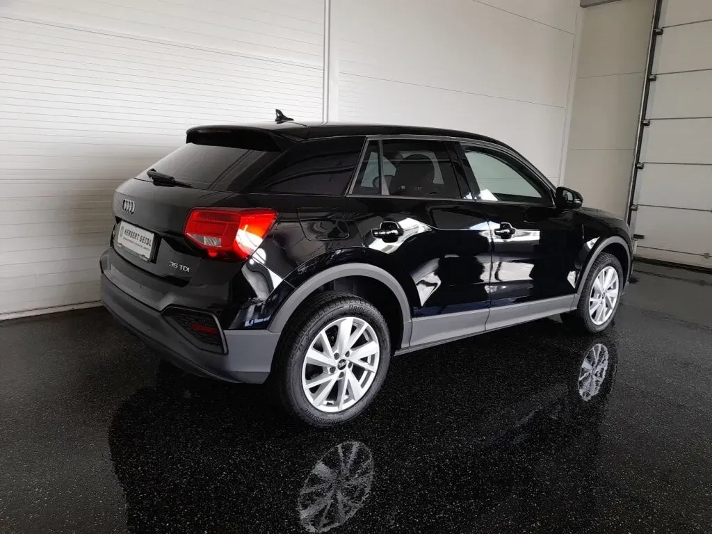 Audi Q2 2022 photo 2