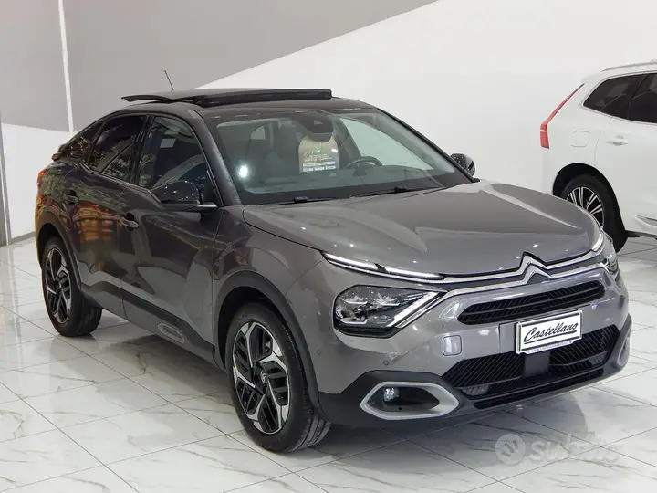 Citroen C4 2022 photo 3