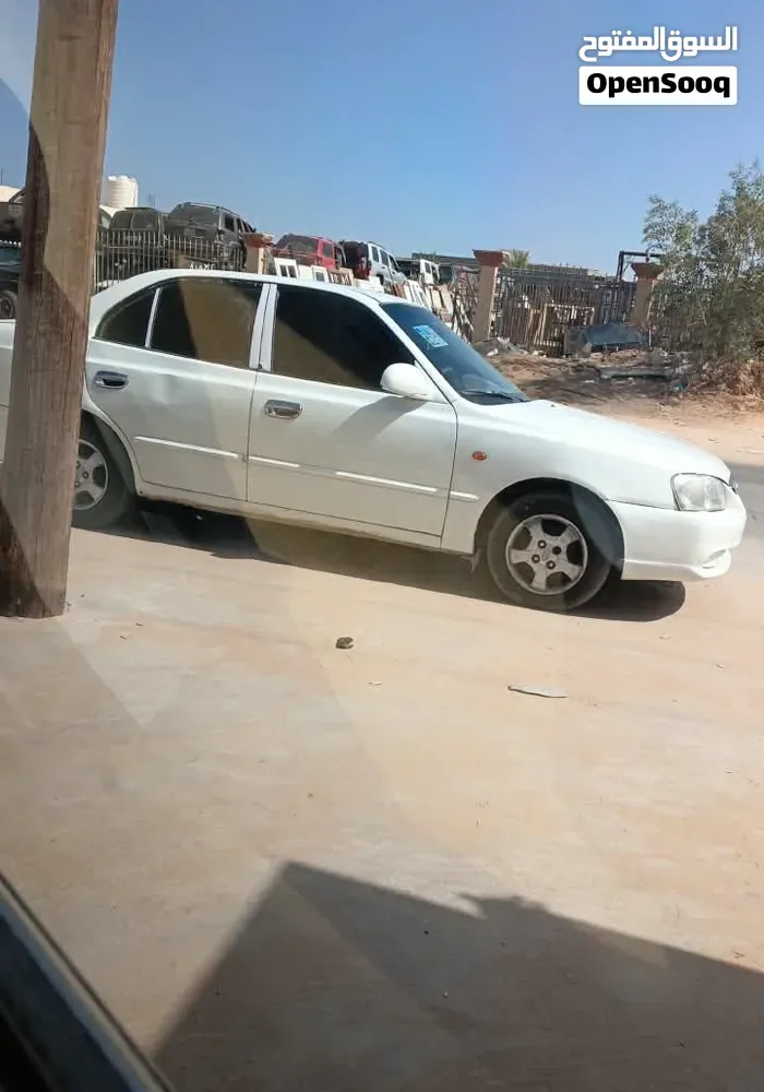 Hyundai Verna 2009 photo 2