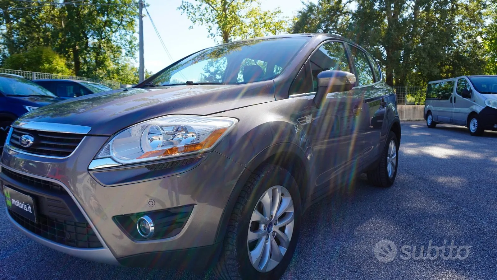 Ford Kuga 2011 photo 2