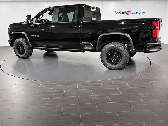 Chevrolet Silverado 2025 photo 4